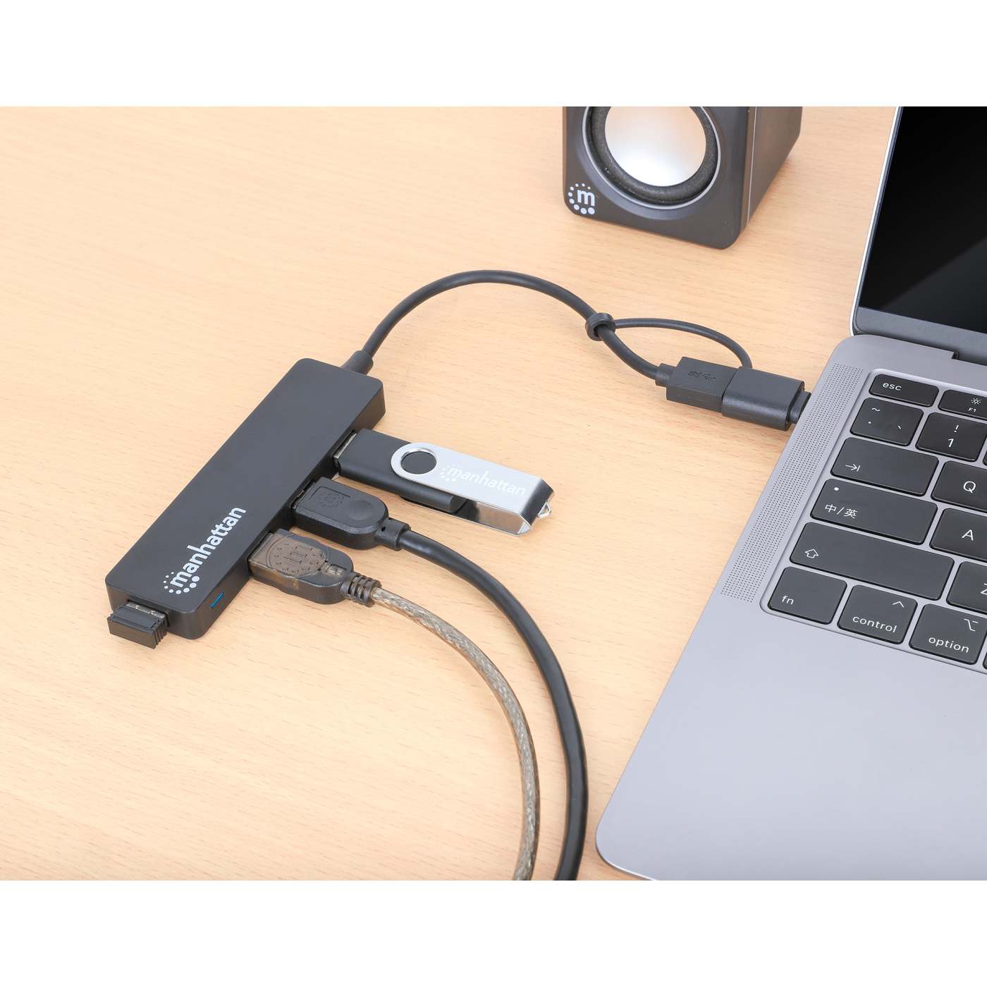 4-Port USB 3.0 Type-C / Type-A Combo Hub Image 7
