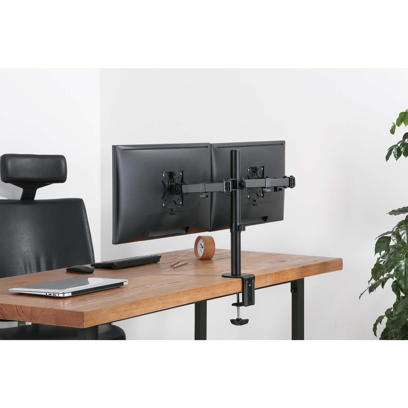 Dual Monitor Mount with Double-Link Swing Arms, for 13" to 32" Displays Image 12