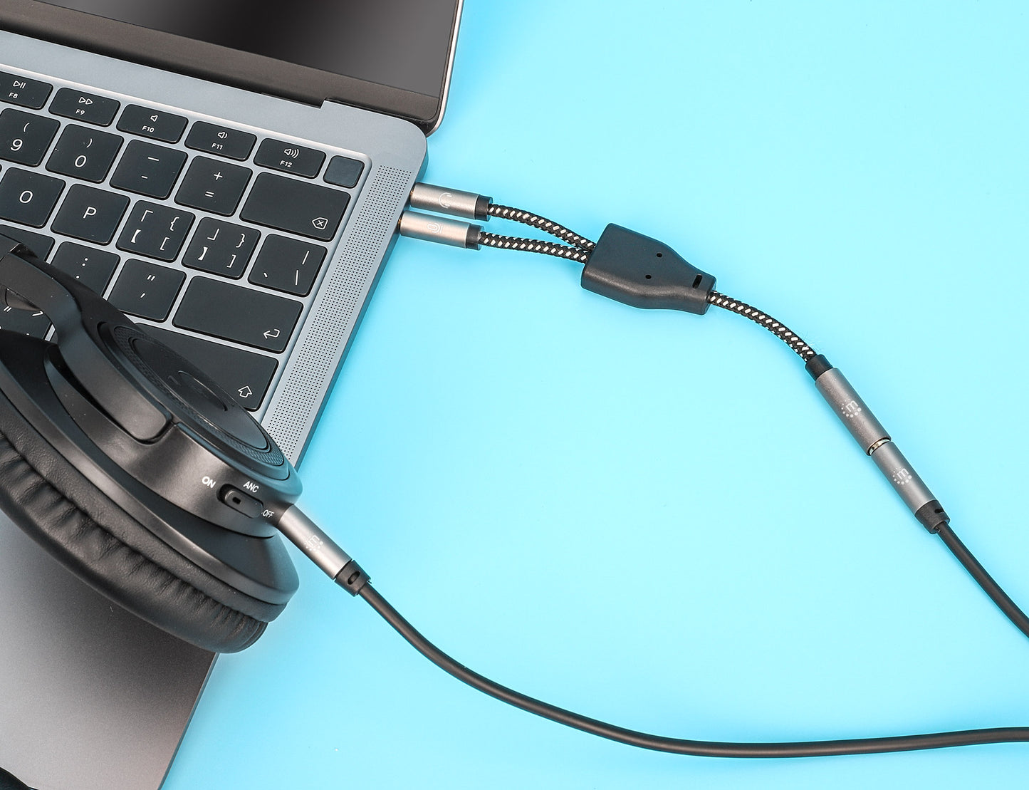 Headset Adapter Cable with Stereo Audio Aux Y-Splitter Image 8