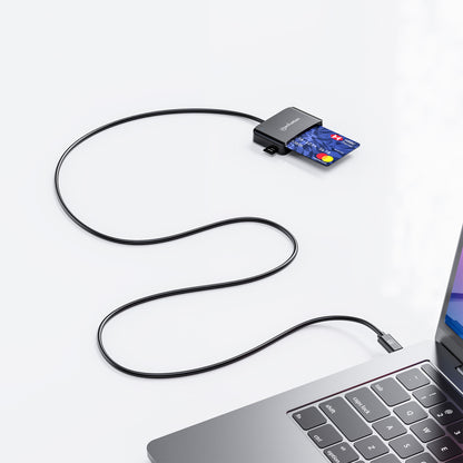 USB-C Smart Card Reader with microSD Slot Image 9