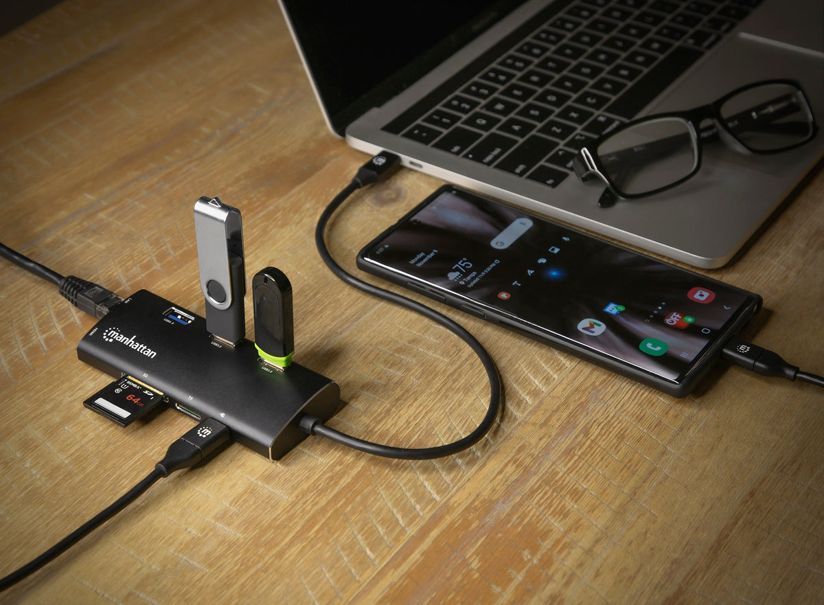 SuperSpeed USB-C Multiport Adapter Image 9