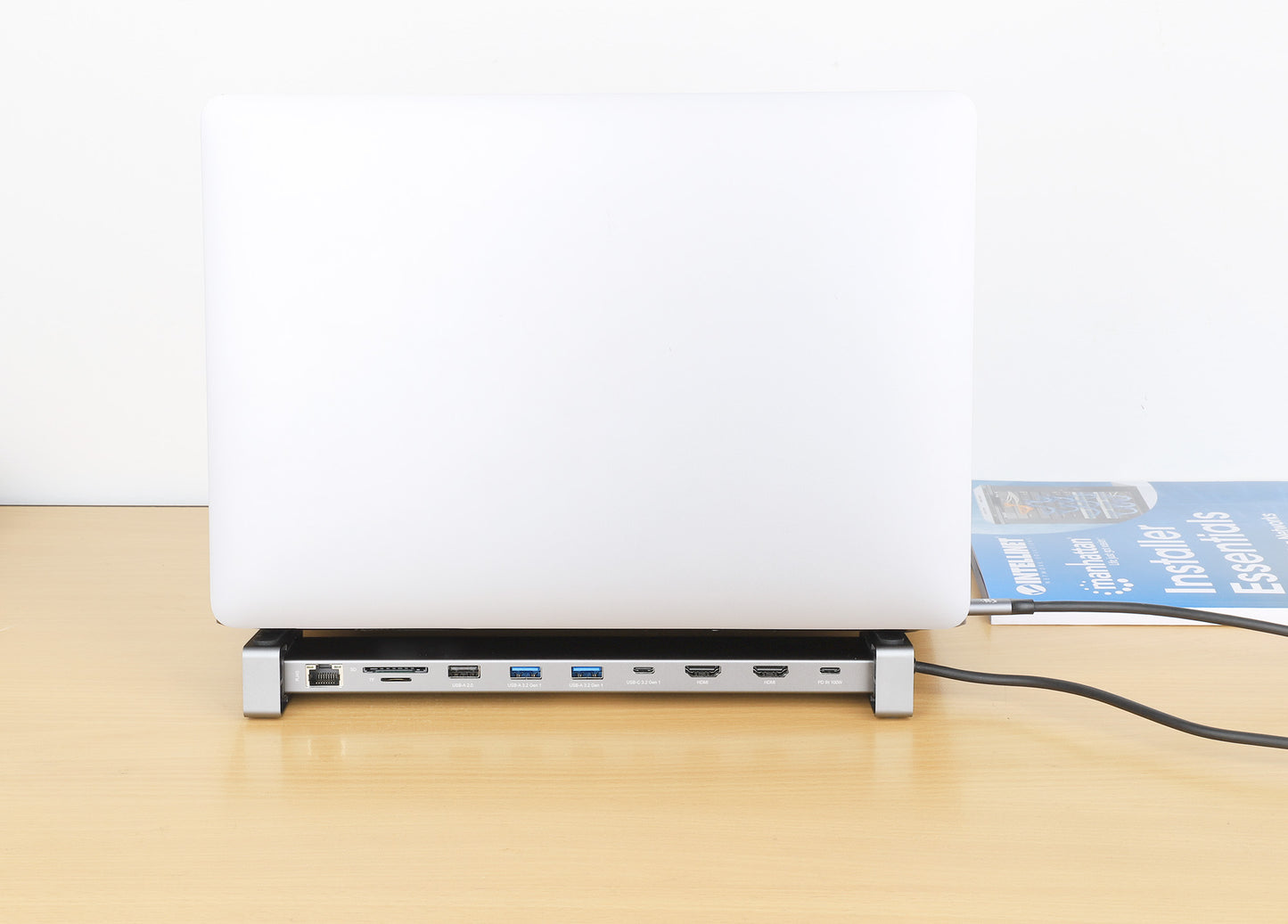 USB-C PD 10-in-1 Dual-HDMI Monitor Docking Station / Multiport Hub Image 10
