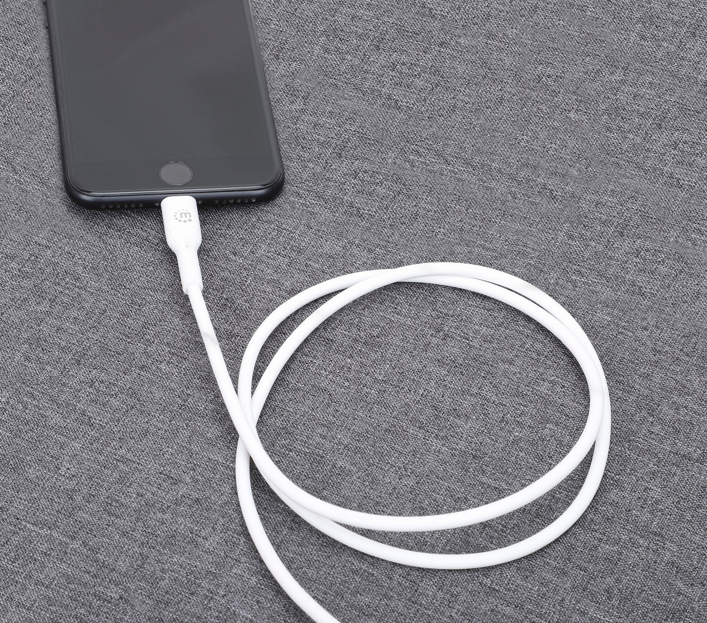 USB-C to Lightning Charge & Sync Cable Image 11