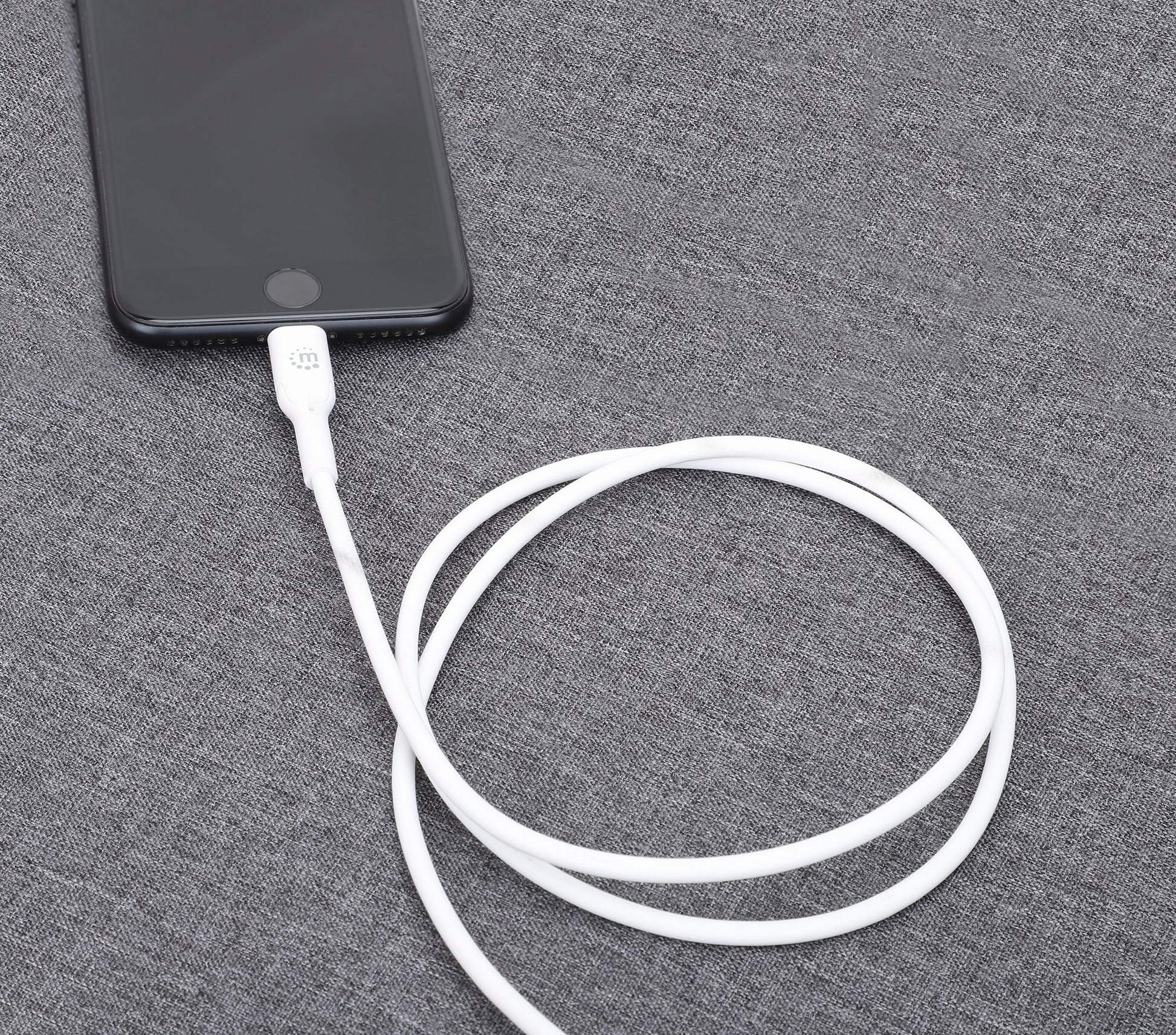 USB-C to Lightning Charge & Sync Cable Image 11