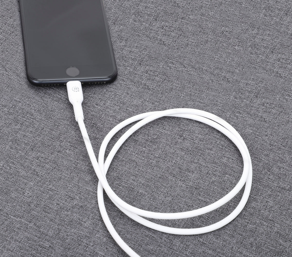 USB-C to Lightning Charge & Sync Cable Image 11