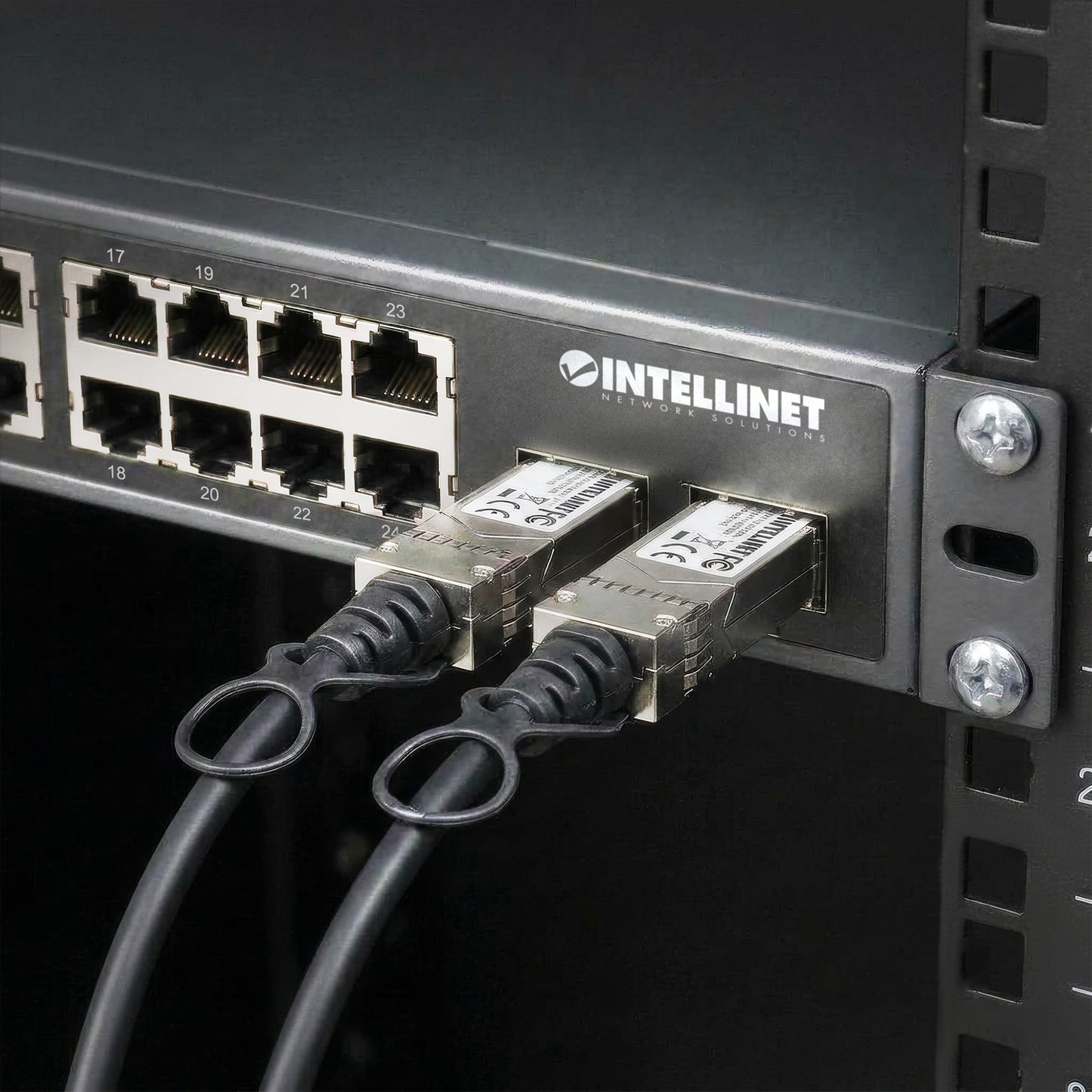 24-Port Gigabit Ethernet PoE+ Switch with 2 SFP Ports Image 10