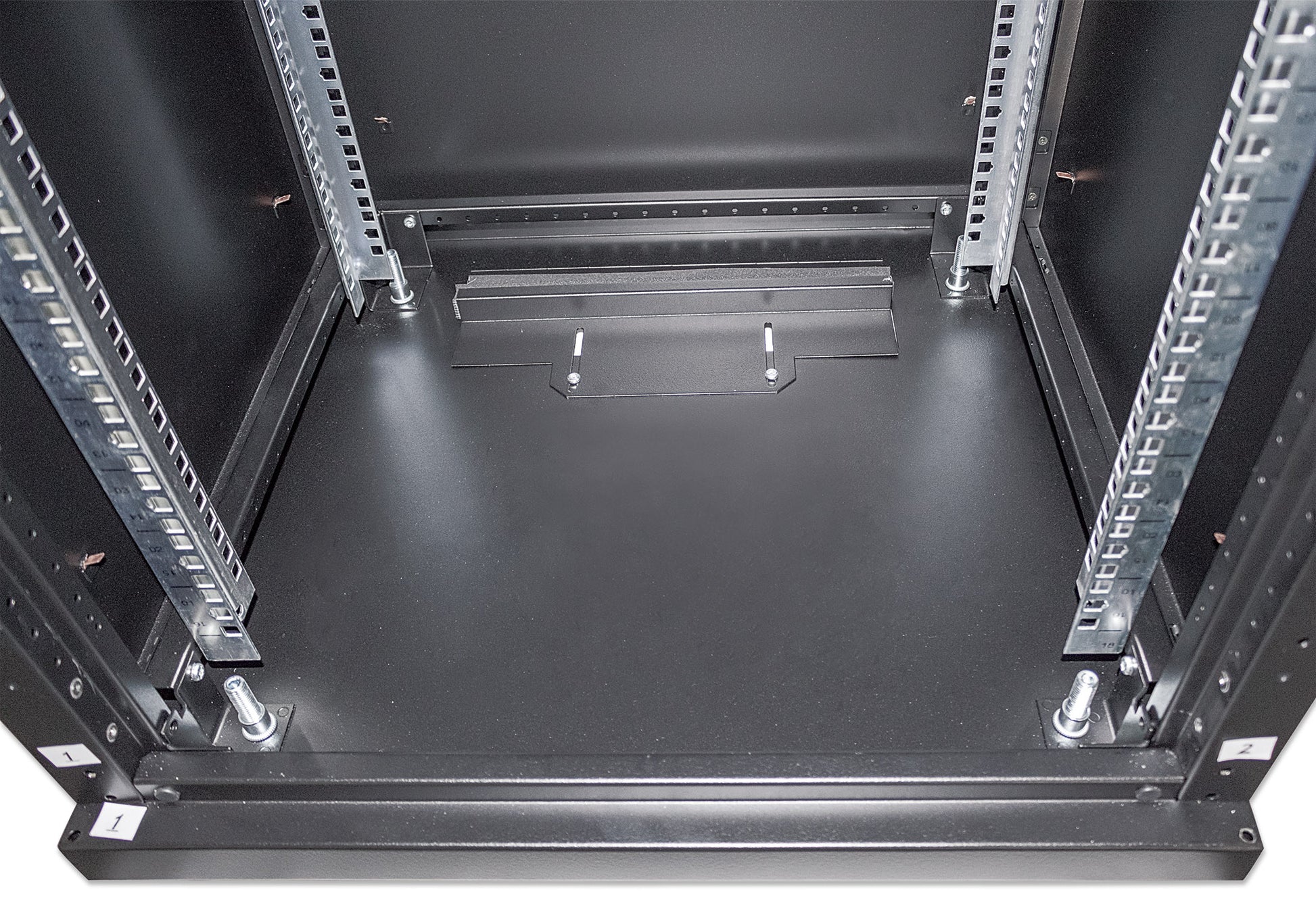 19" Network Cabinet, Standard Line, 16U, 600 (D) x 600 (W) mm, Black Image 8