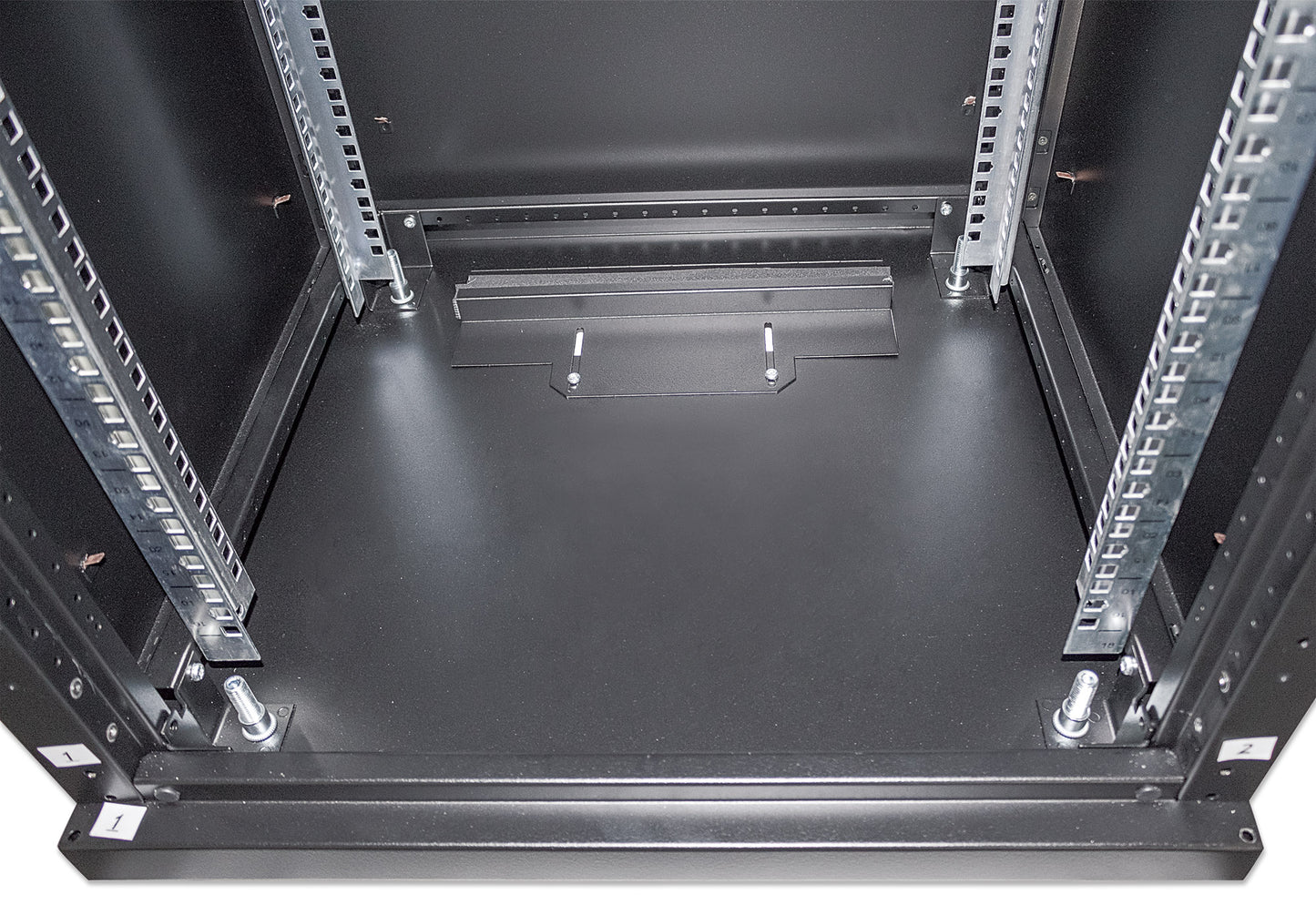 19" Network Cabinet, Standard Line, 16U, 600 (D) x 600 (W) mm, Black Image 8